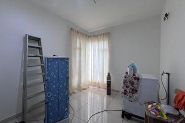 Kulai /Bandar Putra /IOI Palm Villa Gate C / Double Storey Semi-D House