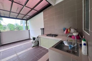 Kulai /Bandar Putra /IOI Palm Villa Gate C / Double Storey Semi-D House
