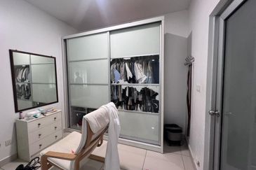 Kulai /Bandar Putra /IOI Palm Villa Gate C / Double Storey Semi-D House