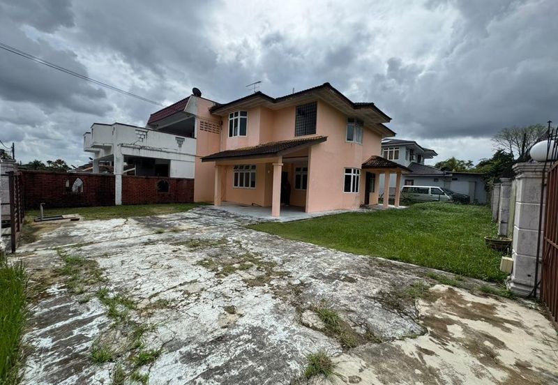 JB Taman Molek/ Jalan Molek / 2 Storey Corner House/ 