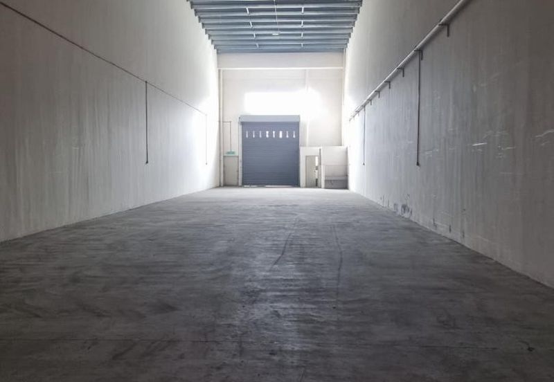 Kulai Senai /Taman Perindustrian / Jalan Murni /1.5 Storey Terrace Factory