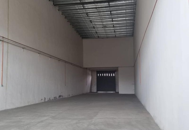 Kulai Senai /Taman Perindustrian / Jalan Murni /1.5 Storey Terrace Factory