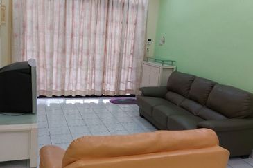 Taman Pelangi Indah / Jalan Lawa / Single Storey House