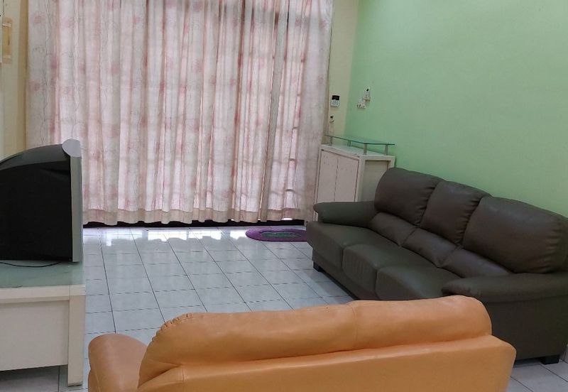 Taman Pelangi Indah / Jalan Lawa / Single Storey House