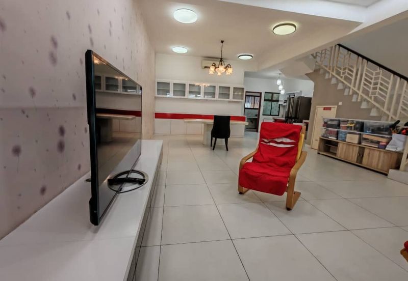 Kulai / Taman Lagenda Putra / Double Storey House 