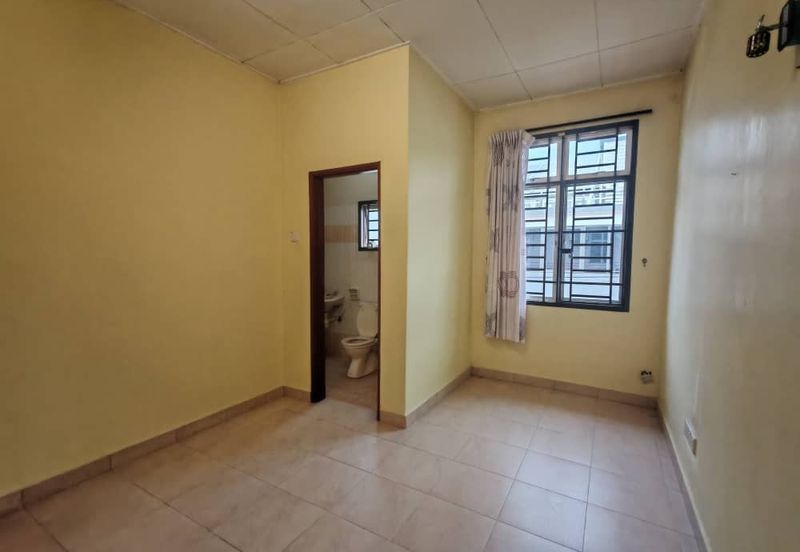 Kulai Bandar Indahpura / Jalan Cempaka /Double Storey House 