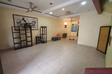 Kulai Bandar Indahpura / Jalan Cempaka /Double Storey House 