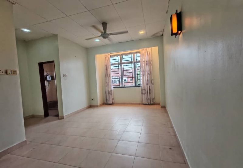 Kulai Bandar Indahpura / Jalan Cempaka /Double Storey House 