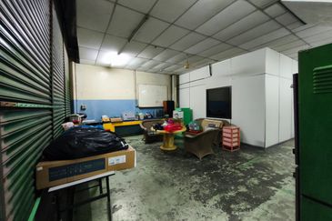 ✅Kulai / Kaw perindustrian Timur / 2 Storey Terrace Factory 