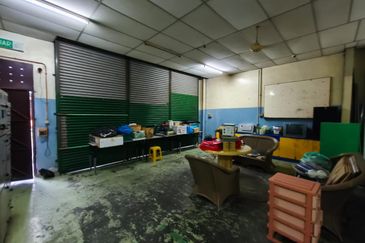 ✅Kulai / Kaw perindustrian Timur / 2 Storey Terrace Factory 