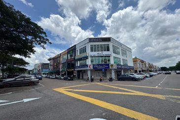 Johor Bahru Taman Nusa Duta Double Storey Cluster House Unblock View Unit 