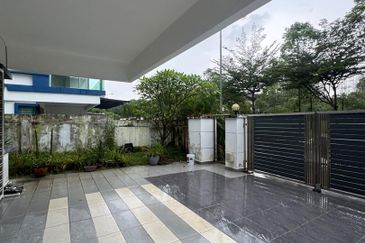 Johor Bahru Taman Nusa Duta Double Storey Cluster House Unblock View Unit 