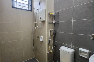 Johor kulai Bandar Putra Double Storey Terrace House Corner Lot