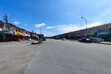 Kulai / 📍Senai Utama / Double Storey Shop Lot