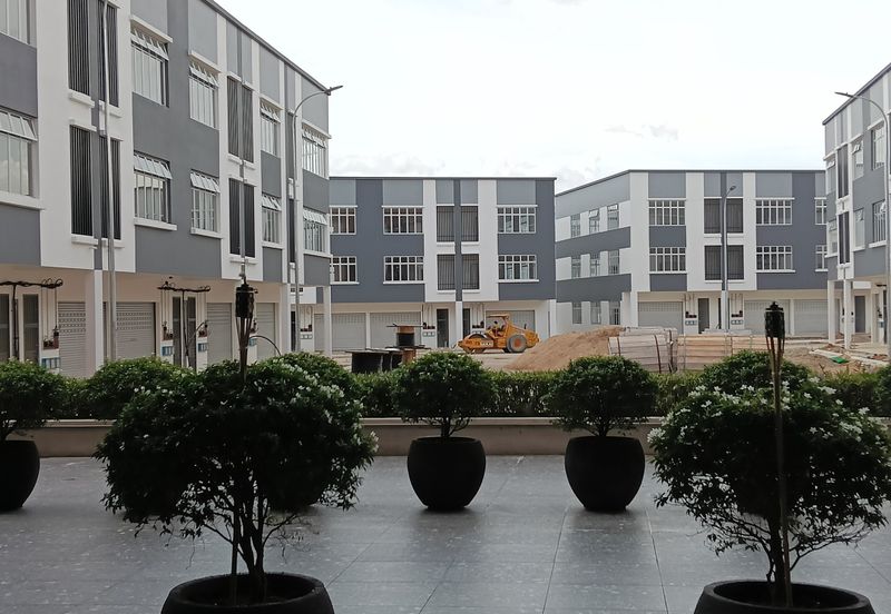 Kulai Indahpura / Jalan Kiambang / Vervocity New phase / Three Storey Shoplot / 古来最旺区,就在The Commune Mall旁边的三层店面✅