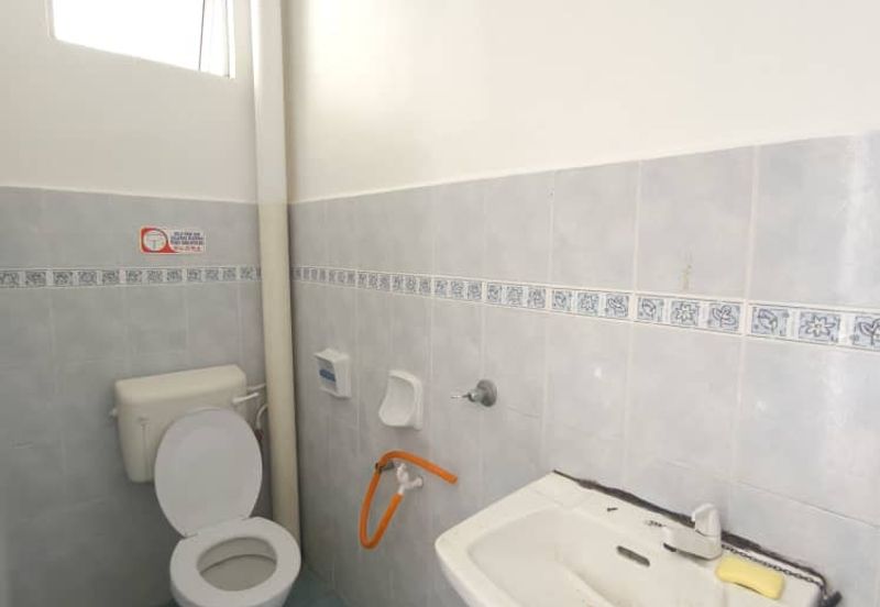 Kulai / Bandar Indahpura / Jalan Siatan 1 / Double Storey Shoplot 