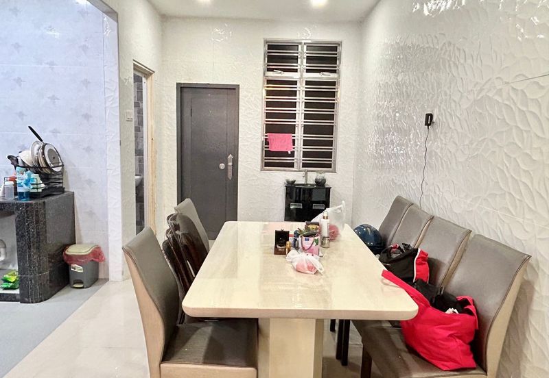 Kulai Senai / Taman Scientex Senai / Jalan Scientex Jaya / 2.5 Storey House 