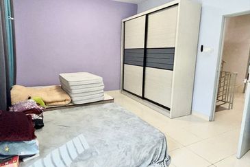 Kulai Senai / Taman Scientex Senai / Jalan Scientex Jaya / 2.5 Storey House 