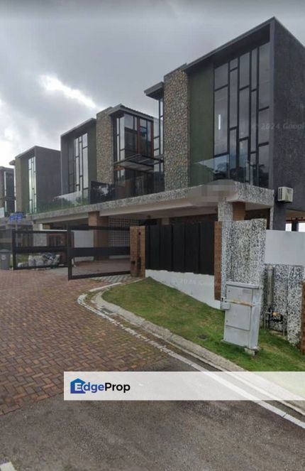 Johor Bahru / Pulai Hill / semi-detached villa, Johor, Skudai