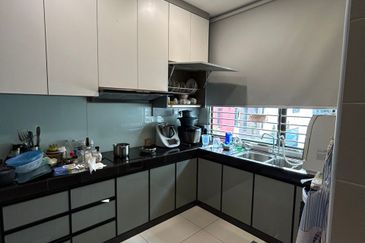 JB / Bandar Dato Onn / Jalan Perjiranan 15 / End Lot Double Storey Terrace 