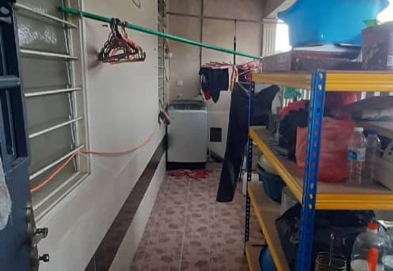 Bukit Indah / Jalan Indah / Corner Lot Double Storey Terrace House