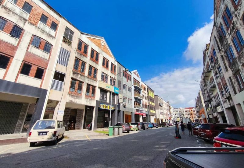 Kulai -Bandar Indahpura - Jalan Kenanga 29/6 - 4 Storey Shop Office - Ground Floor Only