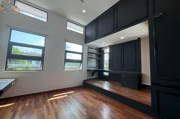 Johor Bahru Eco Botanic / The Verandah / Double Storey Cluster House Corner Lot