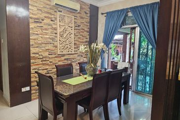 Kulai Bandar Putra / Jalan Kempas / Semi -D Corner 