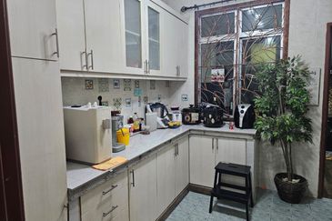 Kulai Bandar Putra / Jalan Kempas / Semi -D Corner 