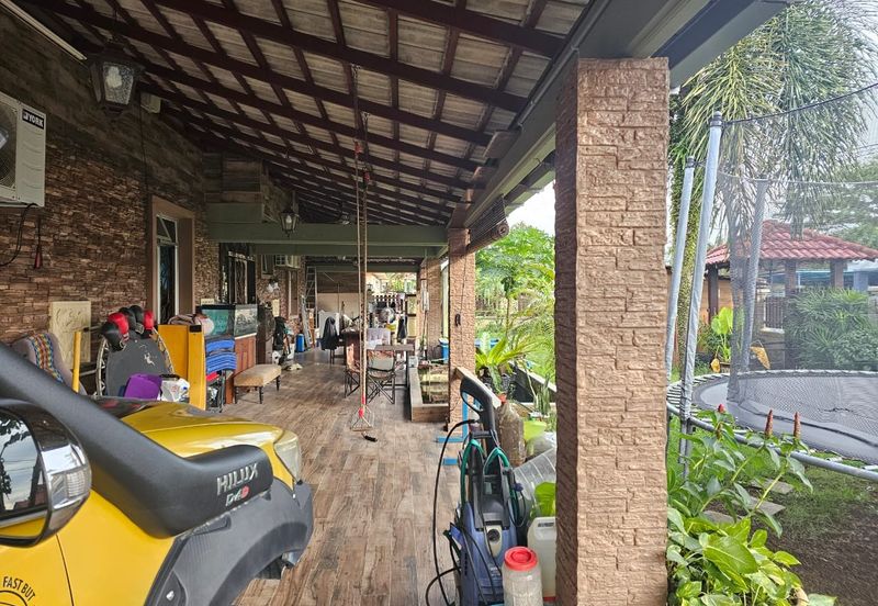 Kulai Bandar Putra / Jalan Kempas / Semi -D Corner 