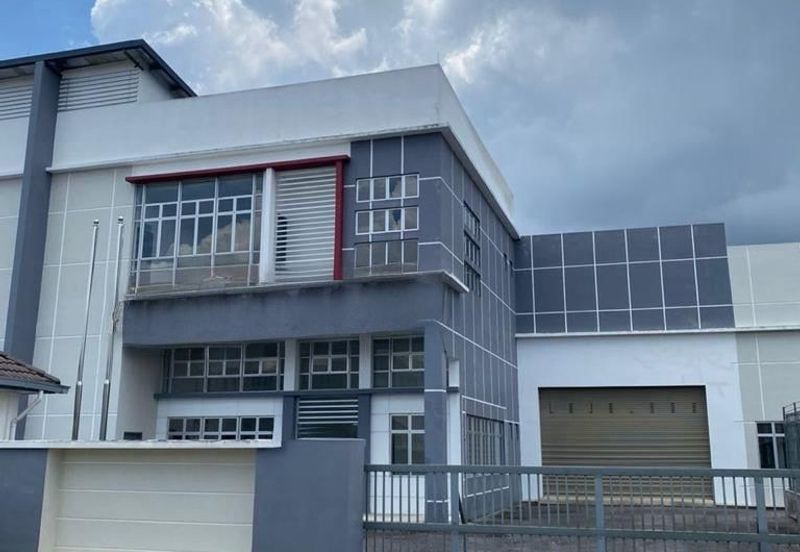 Senai / Bandar Putra / Isynergy / Light industrial / Semi D Factory /  士乃IO / Isynergy工业园半独立厂房出售