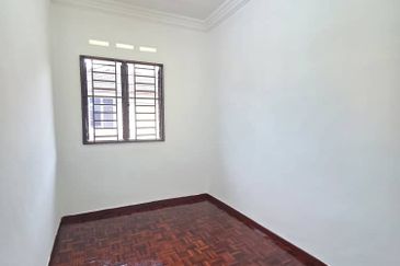 Skudai / Taman Bukit Kempas👸 ~Double Storey Semi D