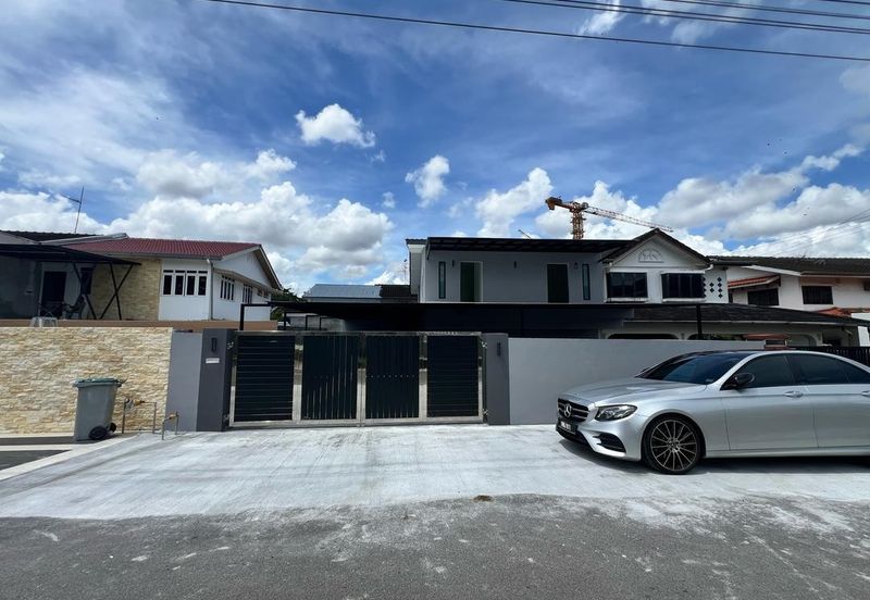 JB /Geram Taman Majidee / Kebun Teh - Double Storey Semi D