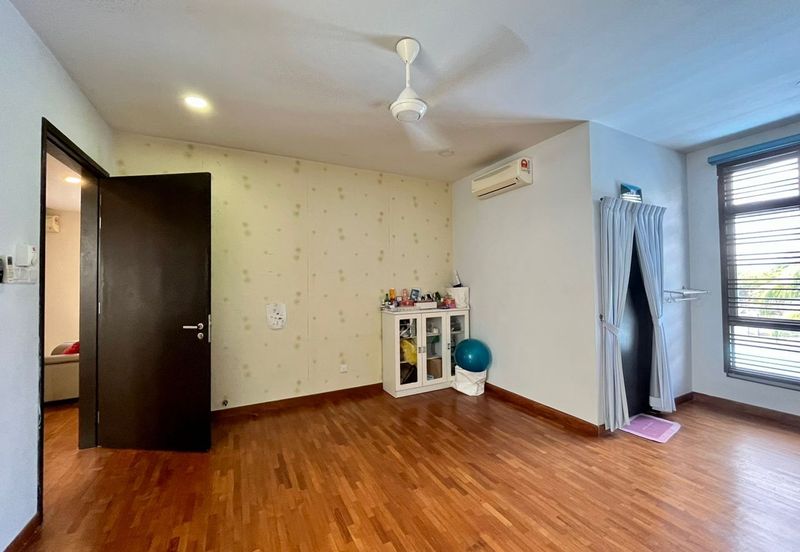 Skudai / Park Link Villas 1 /  Impian Heights / Taman Impian Emas / Double Storey Semi Detached Corner Lot