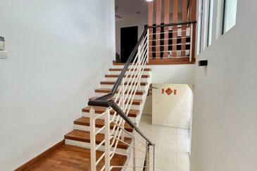 Skudai / Park Link Villas 1 /  Impian Heights / Taman Impian Emas / Double Storey Semi Detached Corner Lot