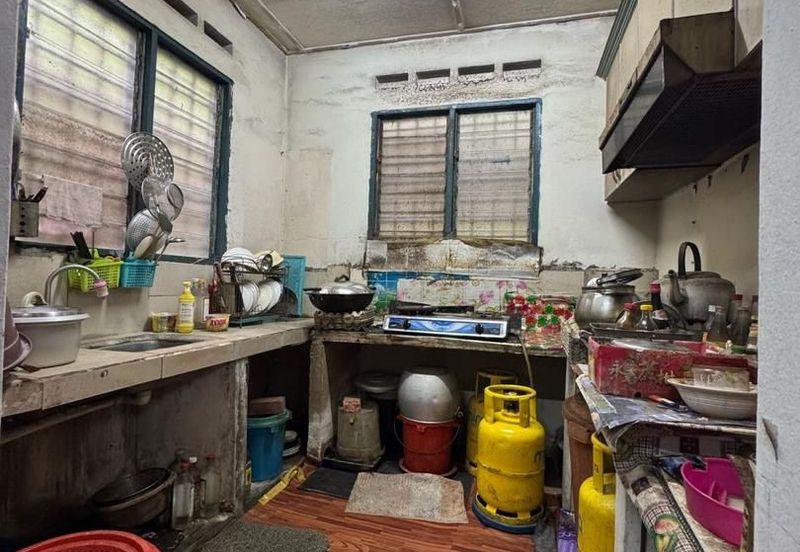 Kulai / Senai Utama Kulai - single storey bungalow 超大新村屋出售  