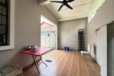 Iskandar Puteri / Taman Nusa Idaman / Jalan Idaman 3/x - Single Storey Semi-D 