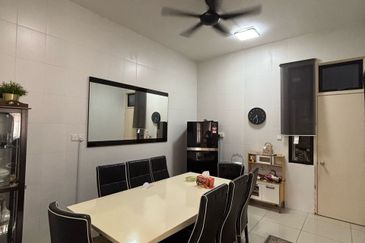 Bukit Indah Garden Villa / Double Storey Cluster / Rare Corner Lot