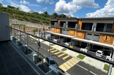 Kulai Taman Bukit Seni / Jalan bukit seni