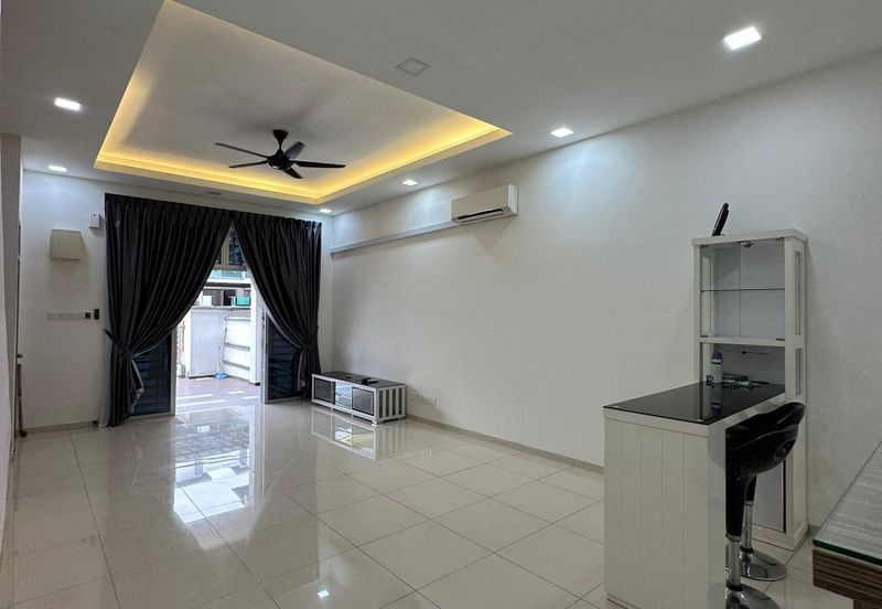 SKUDAI / BANDAR PULAI JAYA / JALAN PULAI JAYA 35 / DOUBLE STOREY HOUSE 