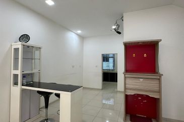 SKUDAI / BANDAR PULAI JAYA / JALAN PULAI JAYA 35 / DOUBLE STOREY HOUSE 