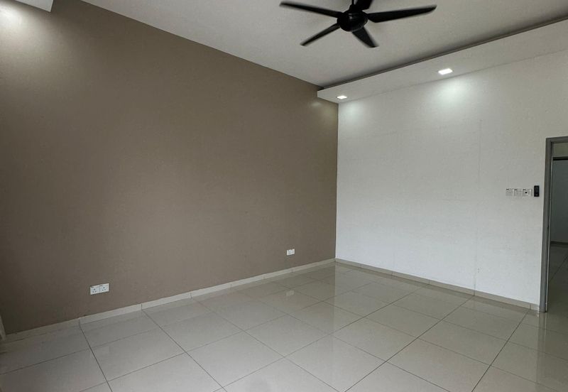 SKUDAI / BANDAR PULAI JAYA / JALAN PULAI JAYA 35 / DOUBLE STOREY HOUSE 