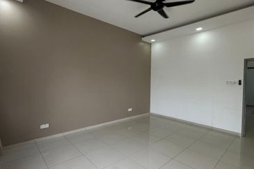 SKUDAI / BANDAR PULAI JAYA / JALAN PULAI JAYA 35 / DOUBLE STOREY HOUSE 