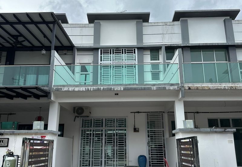 SKUDAI / BANDAR PULAI JAYA / JALAN PULAI JAYA 35 / DOUBLE STOREY HOUSE 