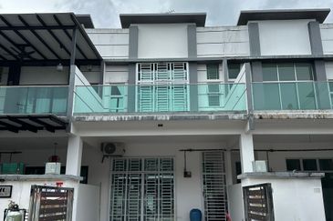 SKUDAI / BANDAR PULAI JAYA / JALAN PULAI JAYA 35 / DOUBLE STOREY HOUSE 
