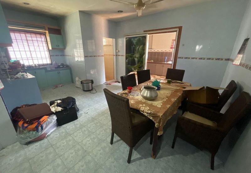 Kulai Taman Putri Kulai /Jalan Sri Putri 10 / Single Storey Corner Lot