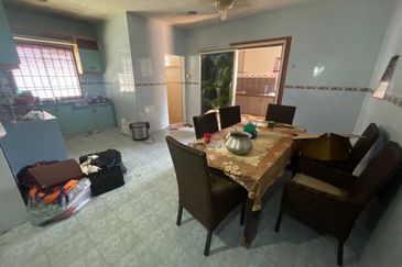 Kulai Taman Putri Kulai /Jalan Sri Putri 10 / Single Storey Corner Lot