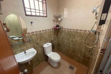 Kulai Taman Putri Kulai /Jalan Sri Putri 10 / Single Storey Corner Lot