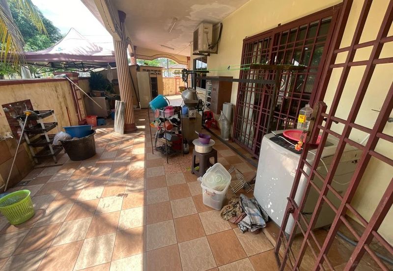 Kulai Taman Putri Kulai /Jalan Sri Putri 10 / Single Storey Corner Lot