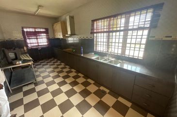 Kulai Taman Putri Kulai /Jalan Sri Putri 10 / Single Storey Corner Lot